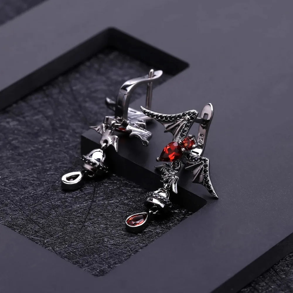 GEM'S BALLET Natural Garnet Gemstone Bat Earrings 925 Sterling Sliver Vintage Gothic Punk Drop Earrings For Women Party Jewelry